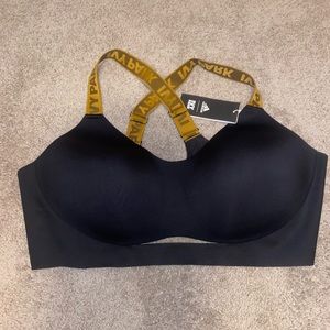 BRAND NEW! IVY PARK sports bra. Black and gold. Plus size 3x